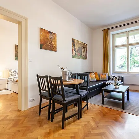 Apartment Gold Klimt Flat / Quiet Street / National Museum Prag