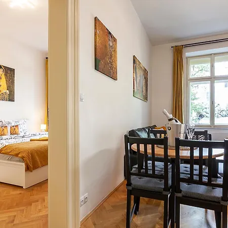 Apartment Gold Klimt Flat / Quiet Street / National Museum Prag